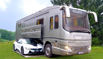 Karavan Aks